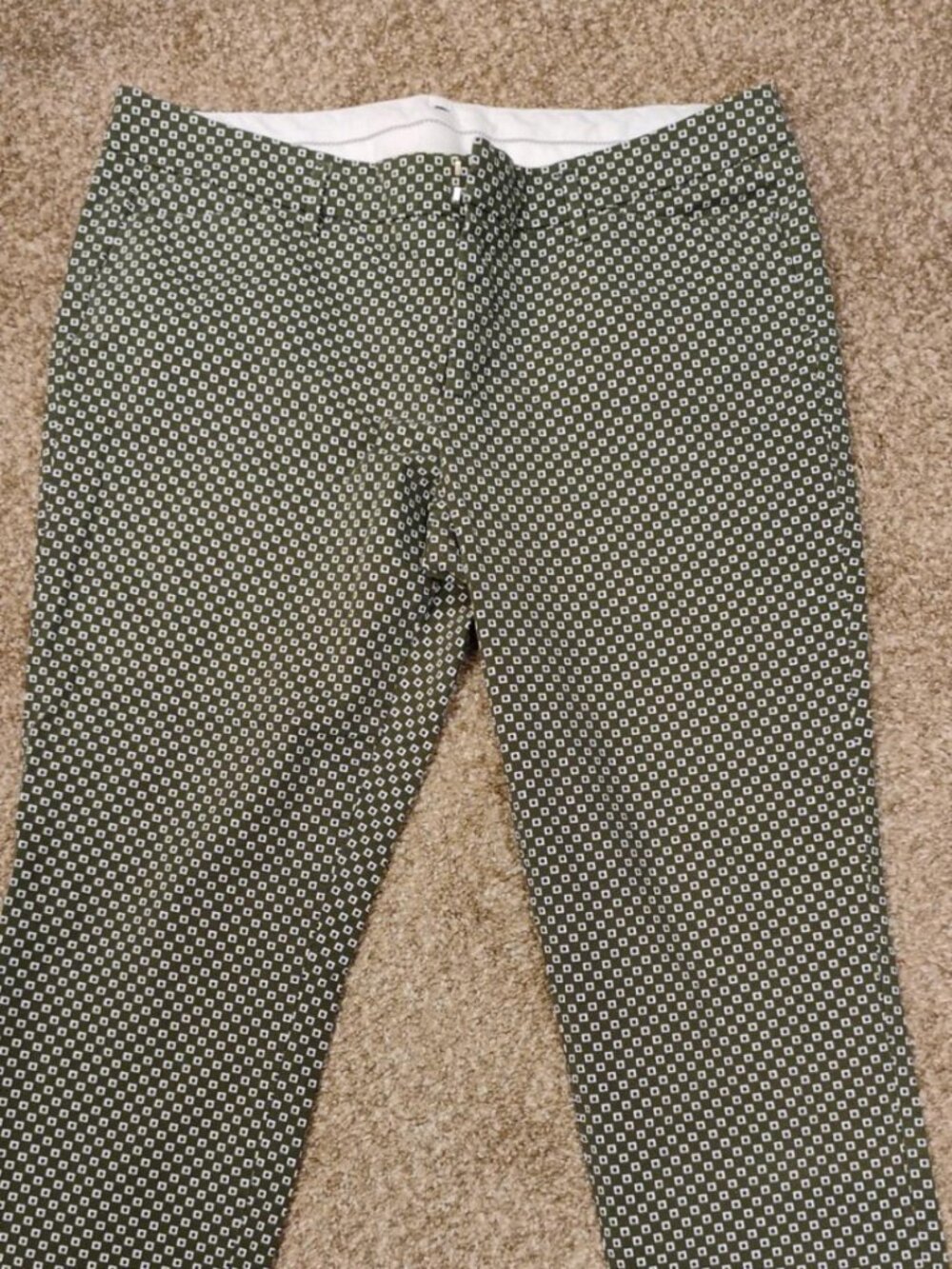 a.n.a A New Approach Women’s Size 14 Olive Green Geometric Print Pants